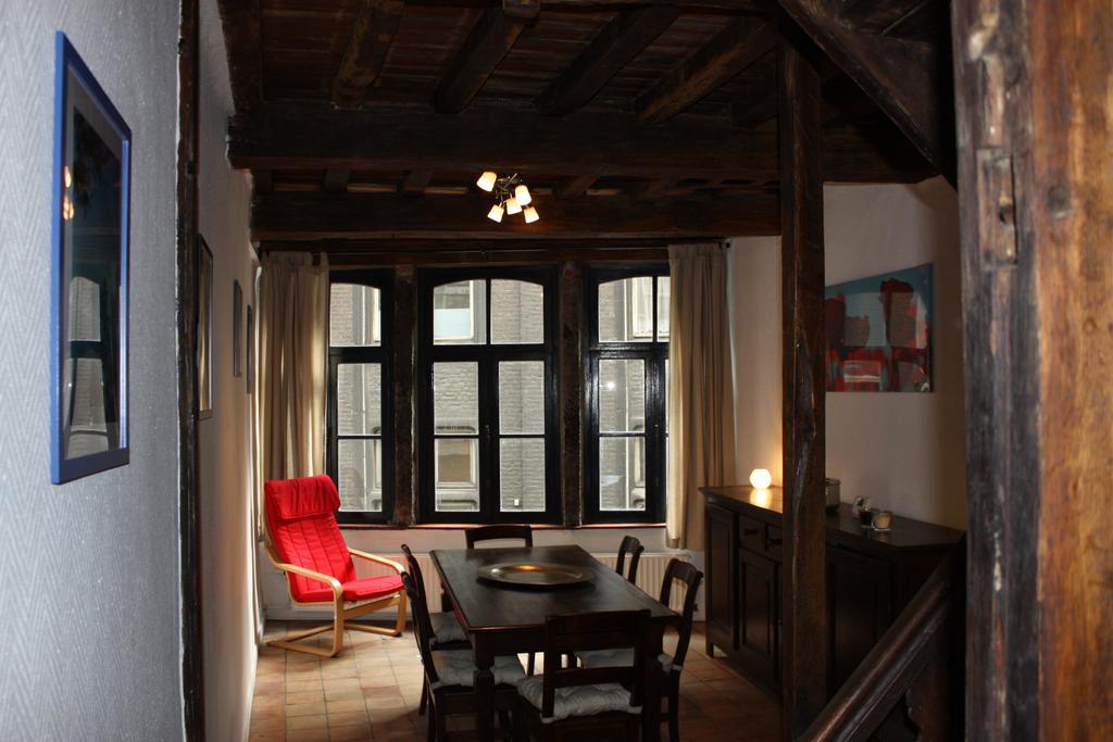 Le Chat Maudit De Maryse Villa Liège Exterior foto