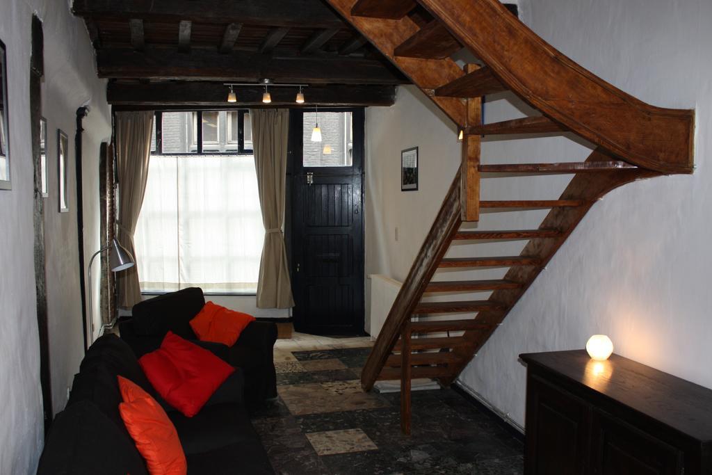Le Chat Maudit De Maryse Villa Liège Exterior foto